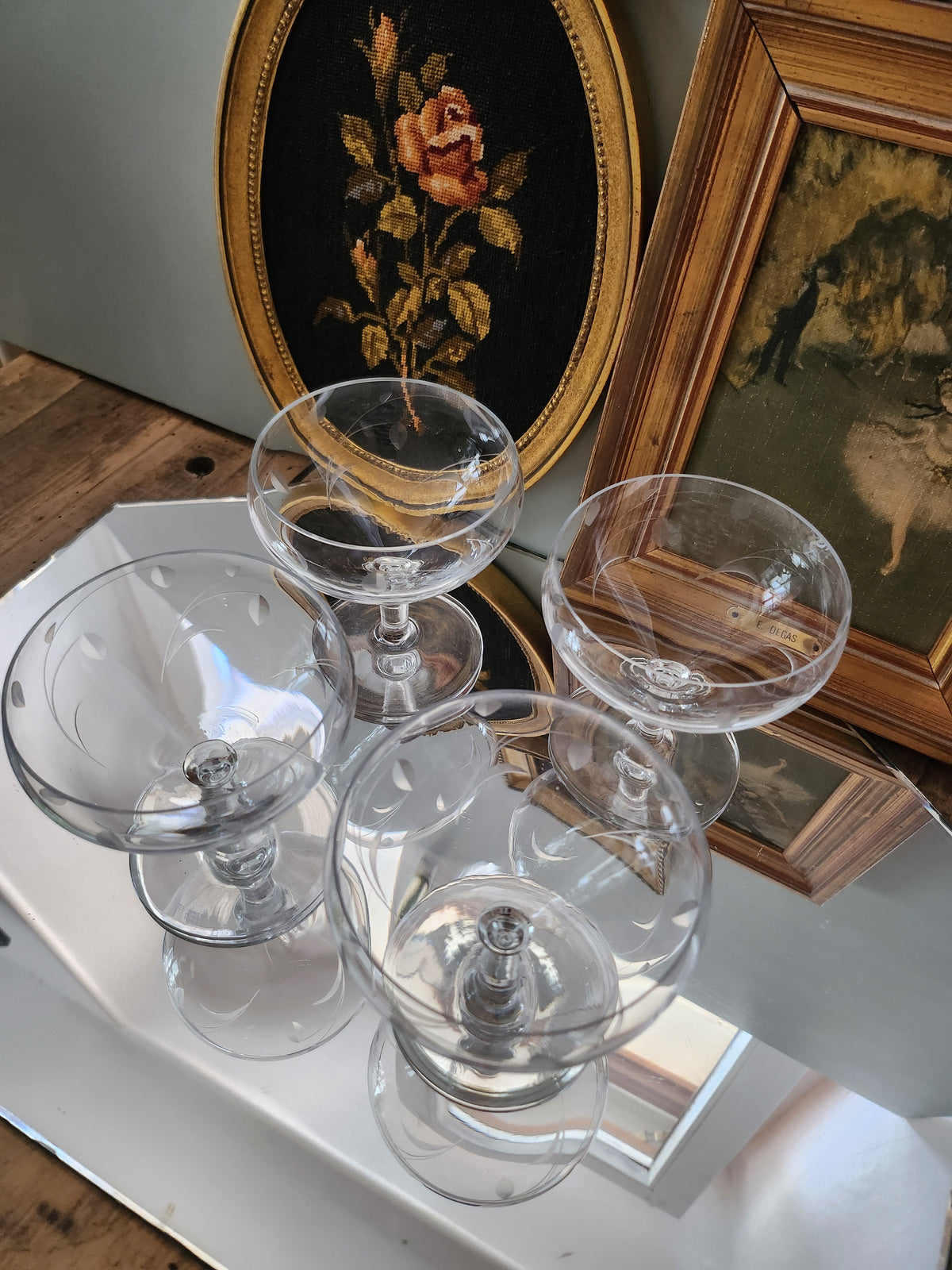 Coupe à champagne en cristal taillé   Patine