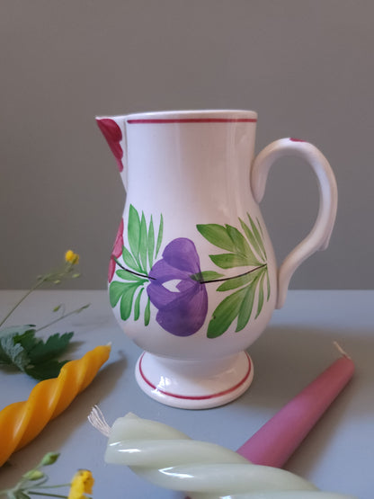 Cruche en faïence de Sarreguemines motif floral   Patine