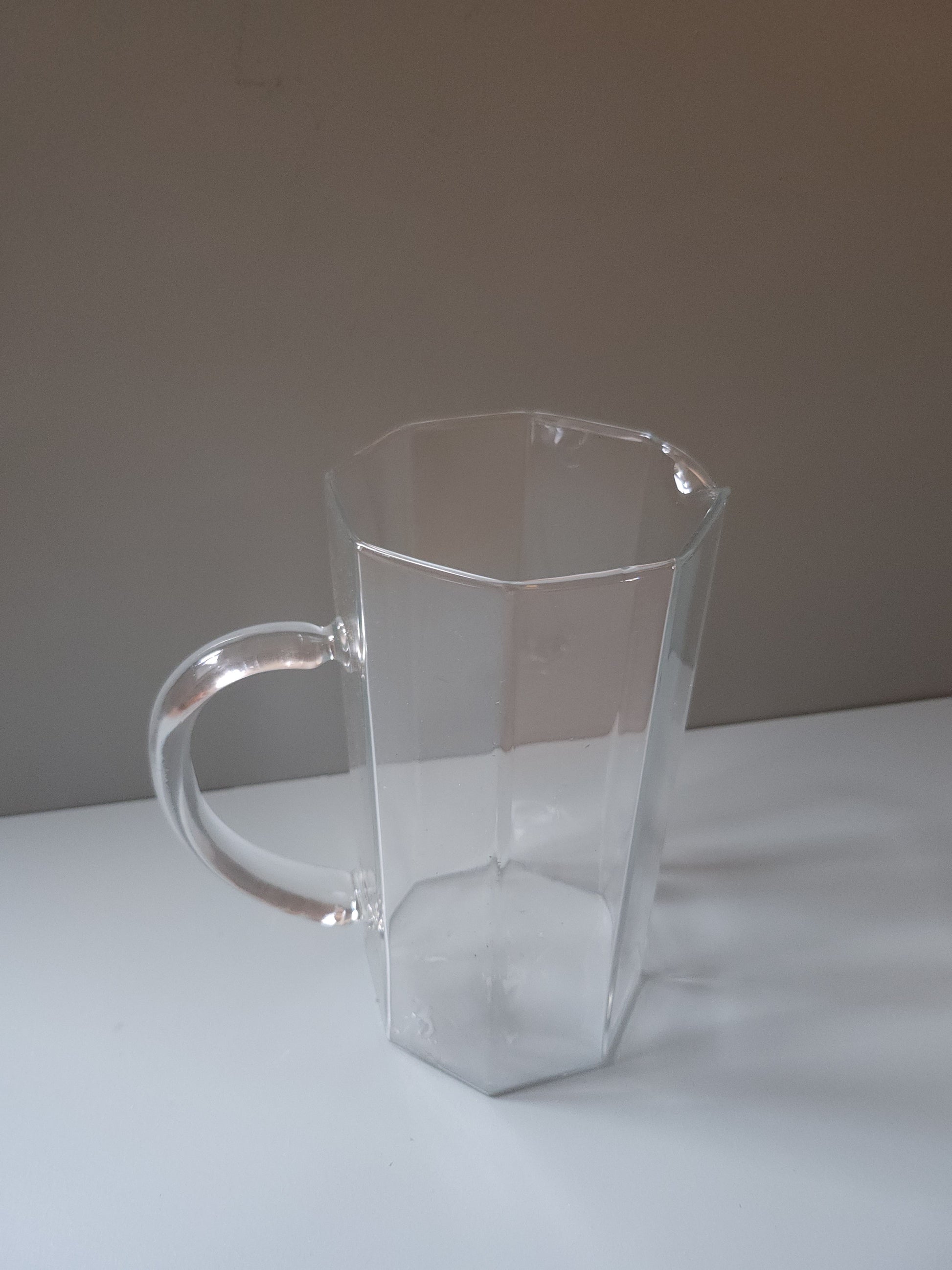 Cruche en verre   Patine