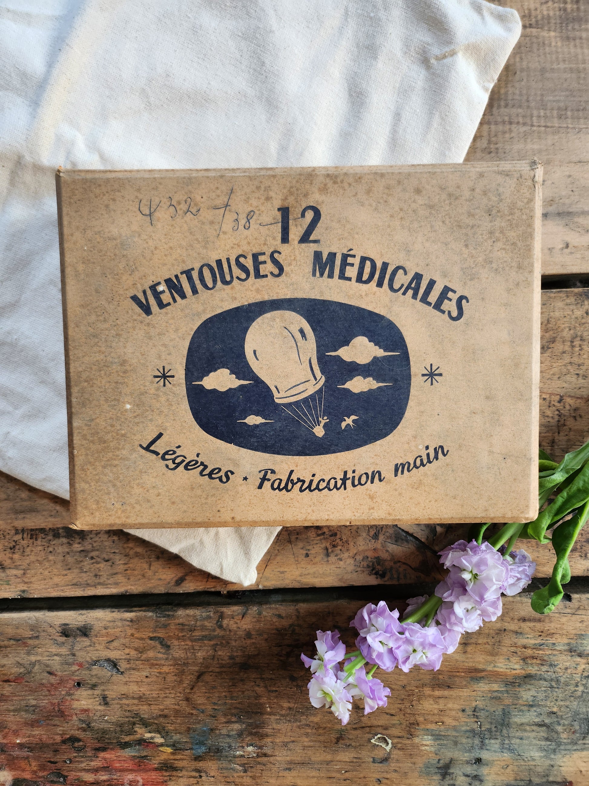 Boîte de 12 ventouses médicales   Patine