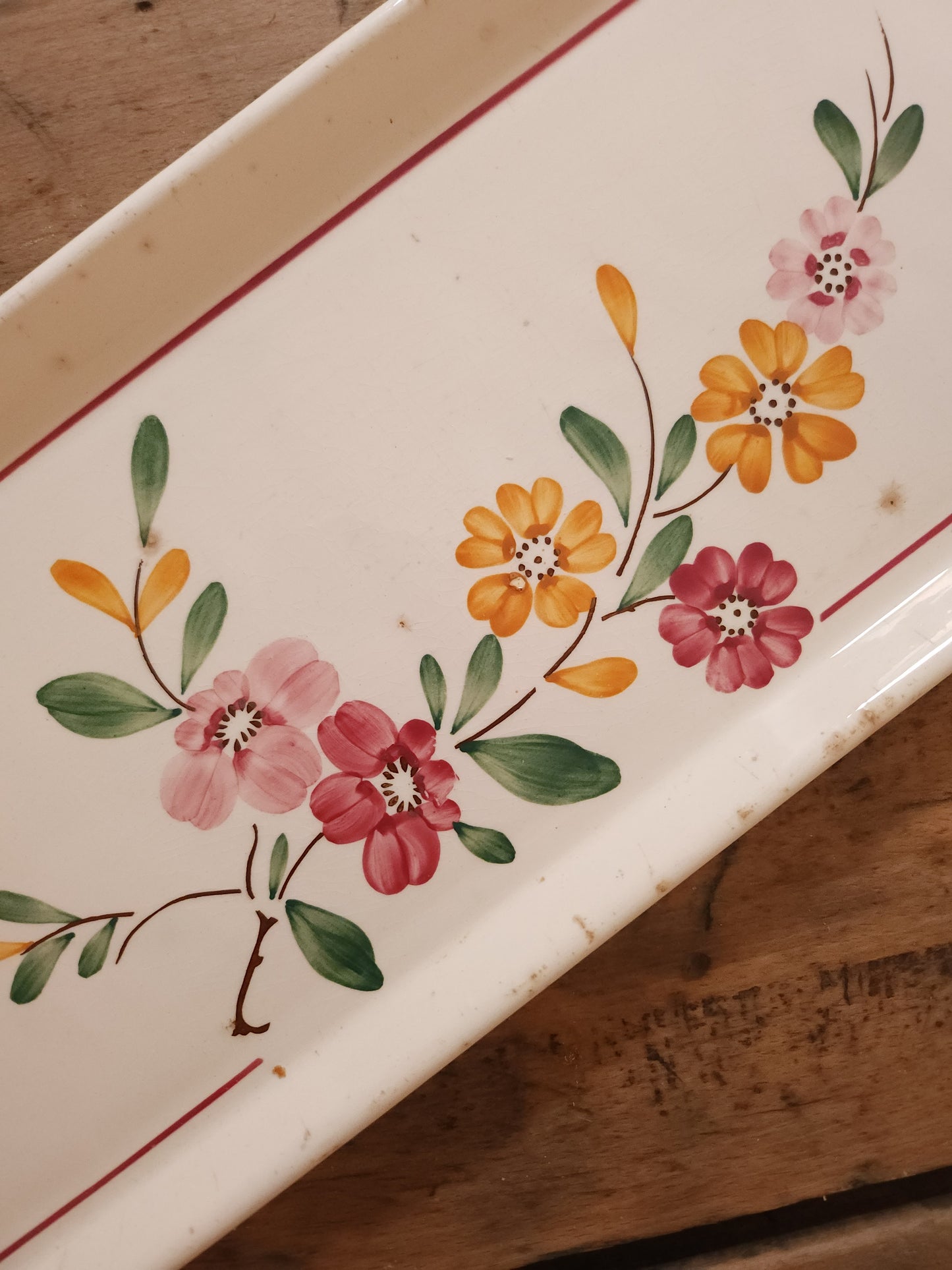 Plateau en céramique Sarreguemines motif floral   Patine