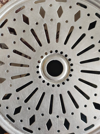 Sous plat en aluminium   Patine