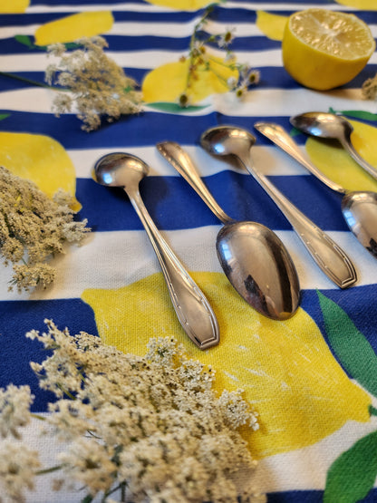 Cuillère à dessert en métal argenté lot de 5   Patine