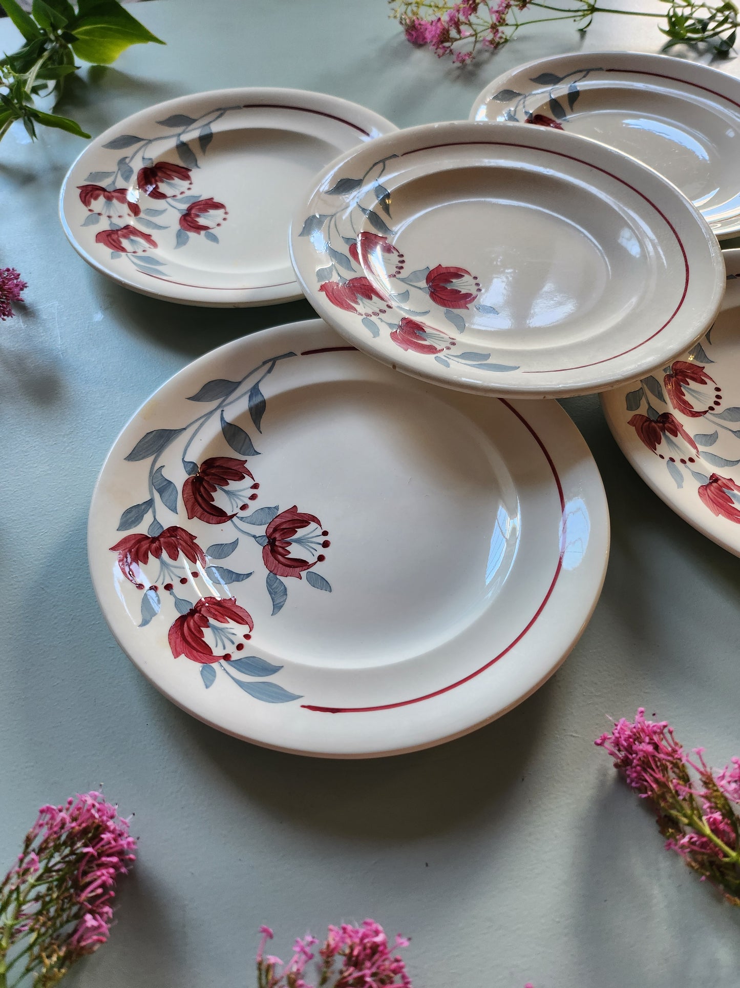Assiettes plates fleuries Sarreguemines lot de 5   Patine