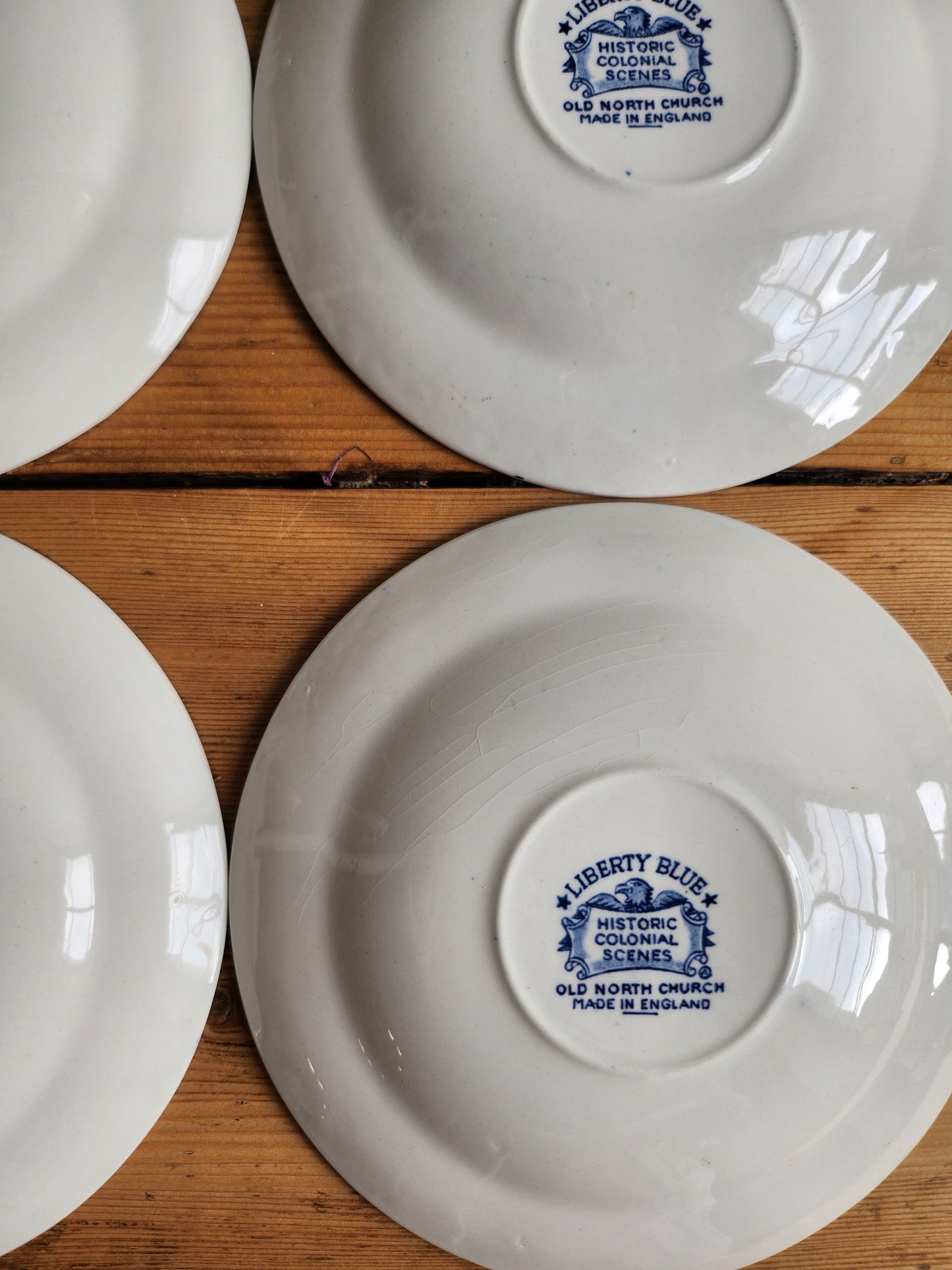 Tasse à café + assiettes en faïence fabriquées en Angleterre lot de 4   Patine
