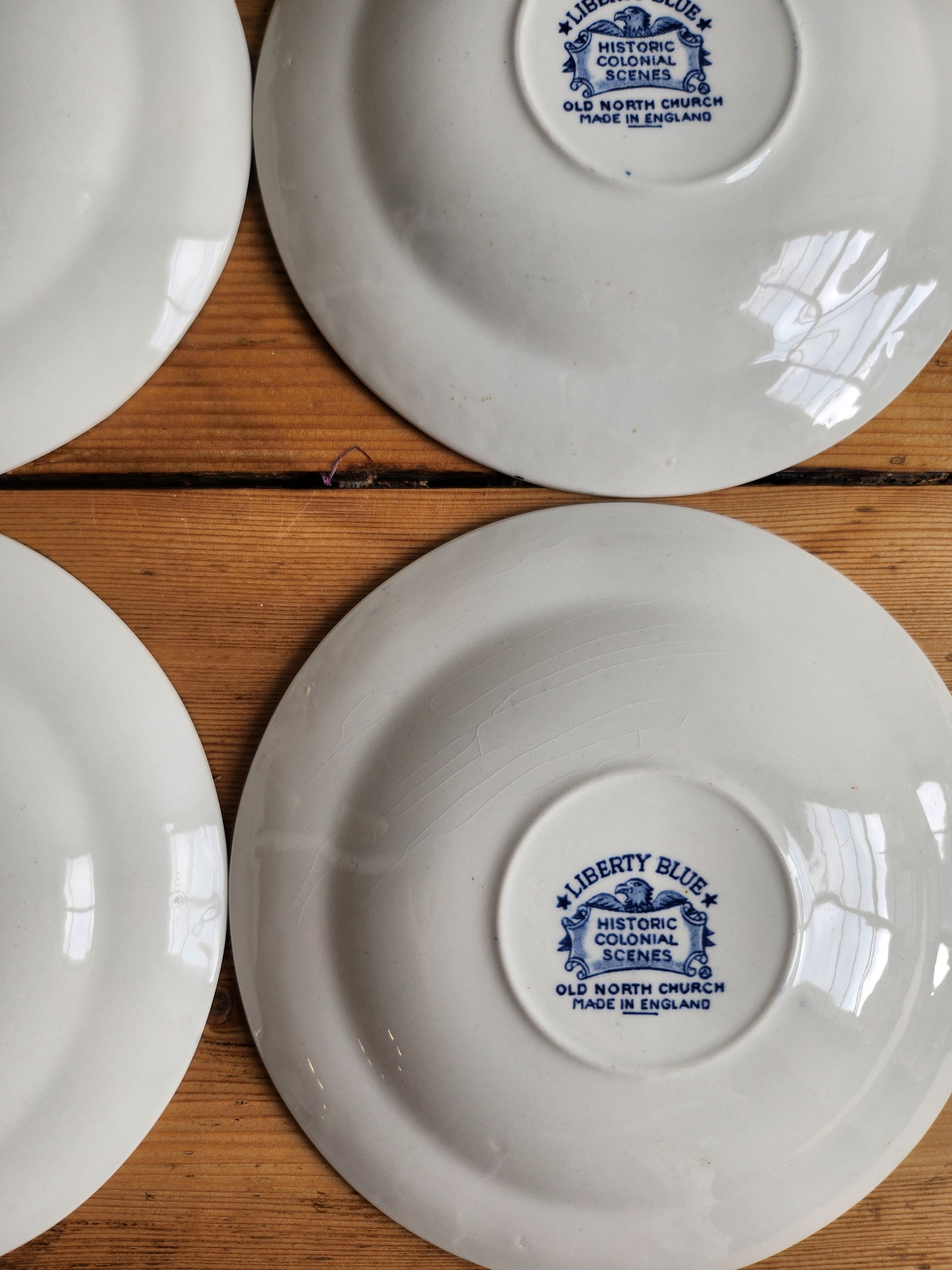 Tasse à café + assiettes en faïence fabriquées en Angleterre lot de 4   Patine