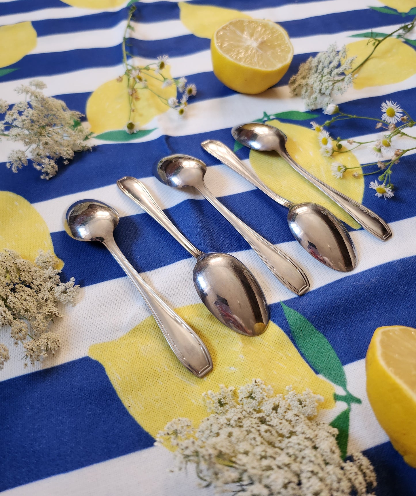 Cuillère à dessert en métal argenté lot de 5   Patine