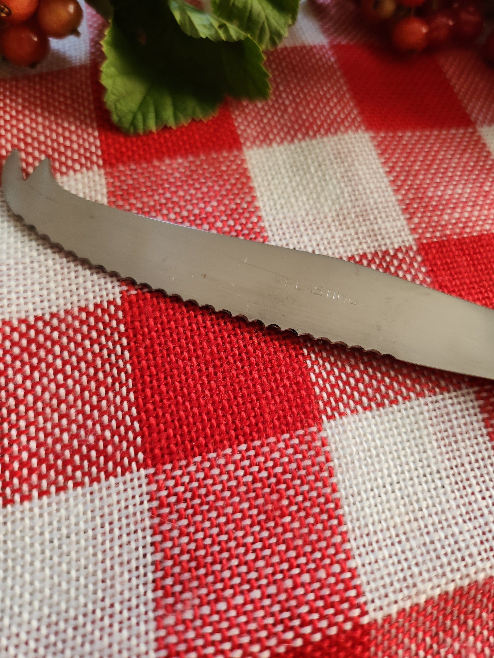 Couteau à fromage manche en bois   Patine