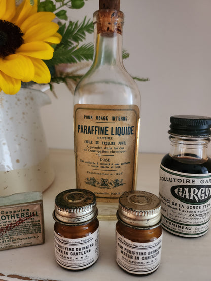 Produit d'apothicaire lot de 5   Patine