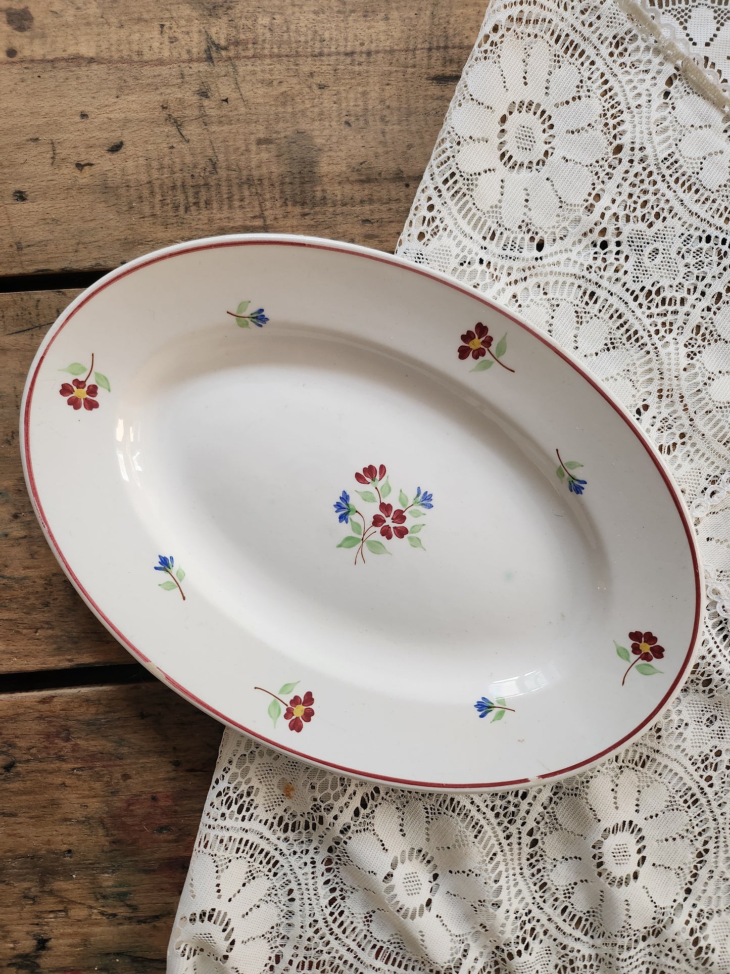 Plat en céramique Moulin des Loups à fleurs