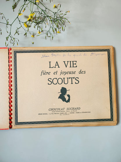 Livre pour enfants « La vie des scouts » par Suchard   Patine