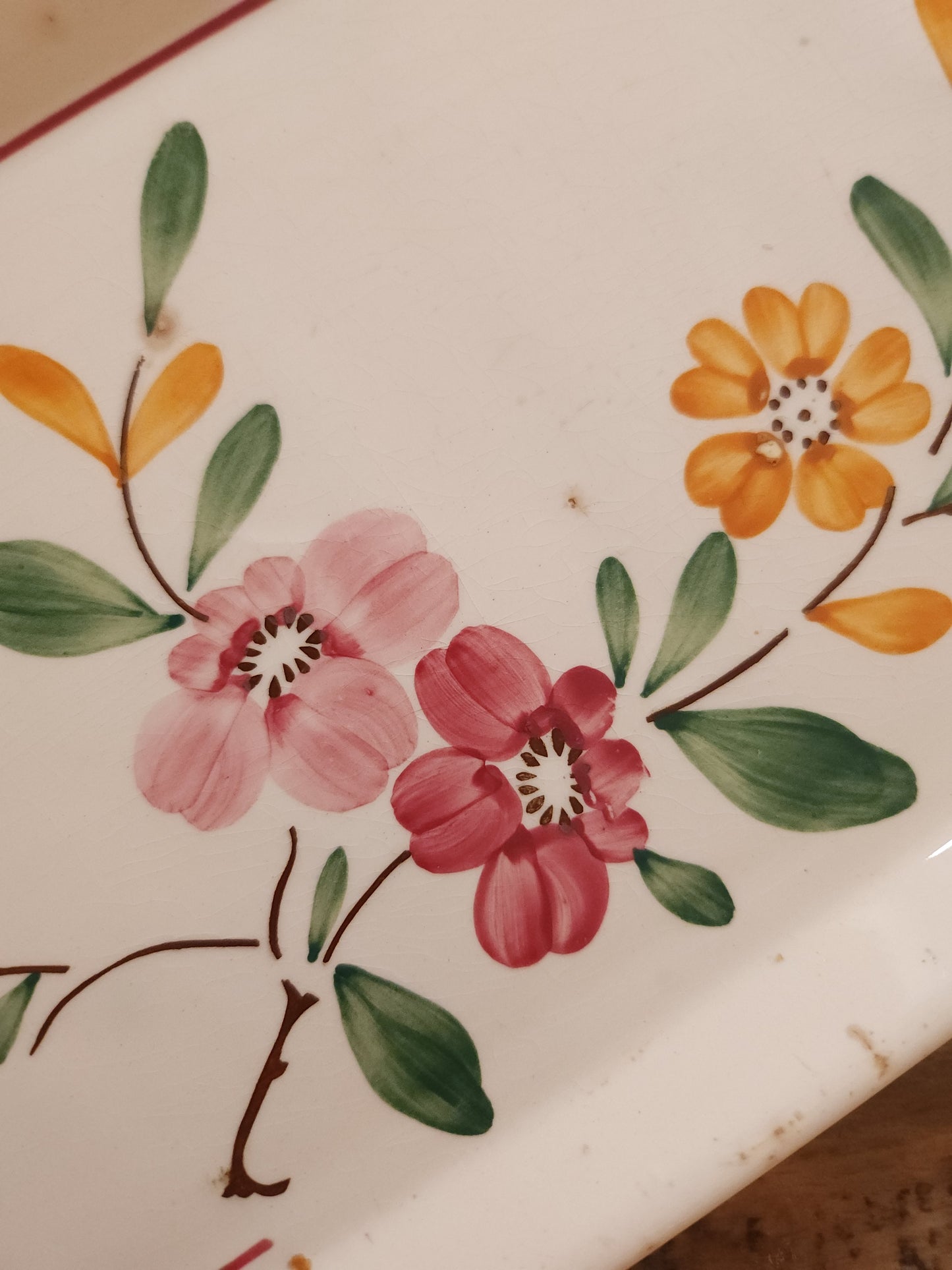 Plateau en céramique Sarreguemines motif floral   Patine