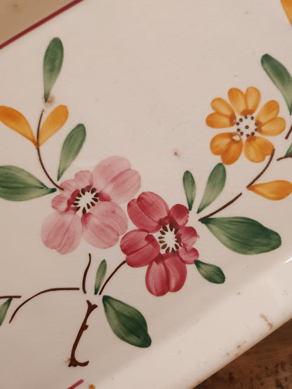 Plateau en céramique Sarreguemines motif floral   Patine